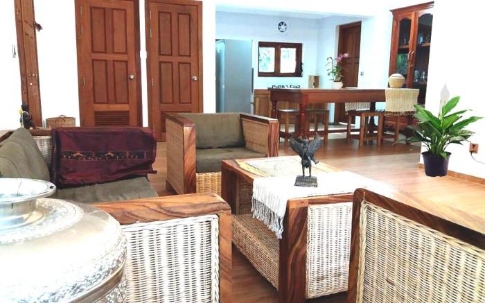 Angkor Dino B&B