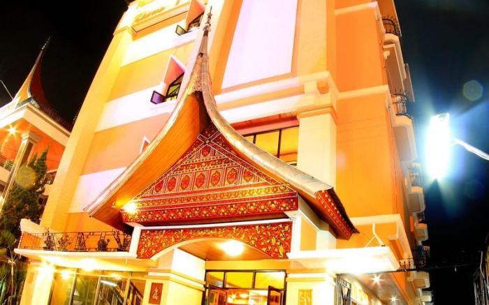 Kharisma Hotel