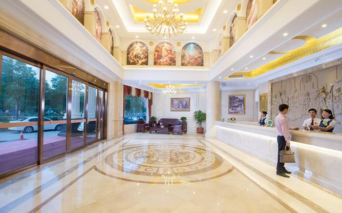 Vienna Hotel Meizhou Xingning City Plaza Branch