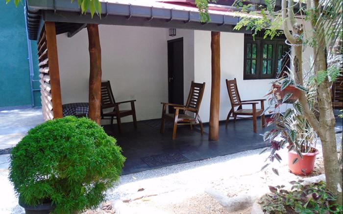 Living inn Polonnaruwa