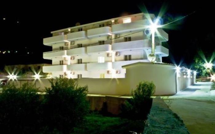 Bianca Apartments