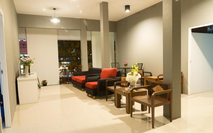 Iris Hostel