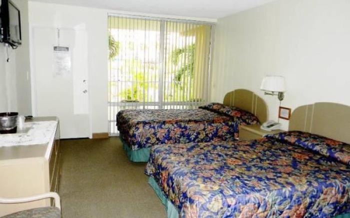 Ocean Mile Hotel