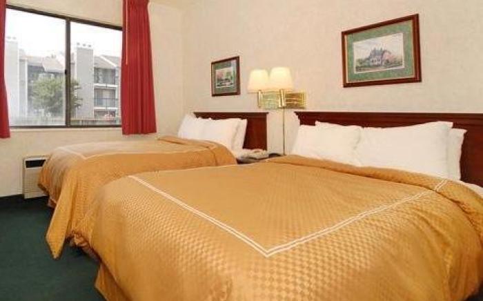 Comfort Suites