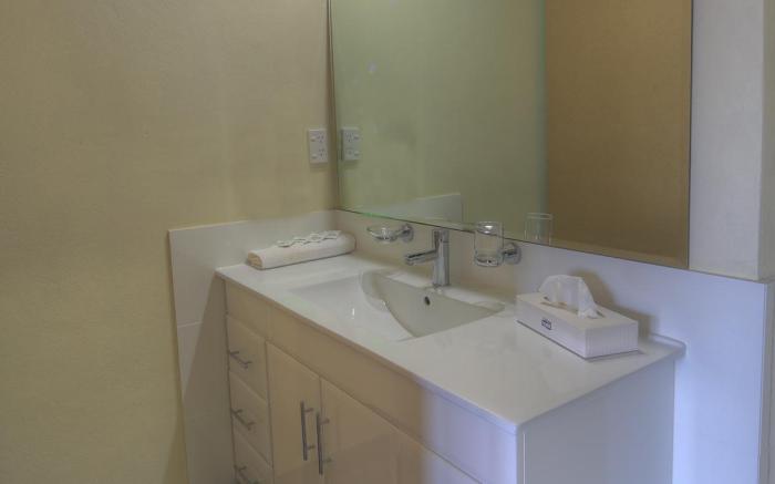 Lake Jindabyne Hotel
