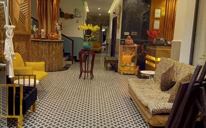 Hoang Trinh Hotel