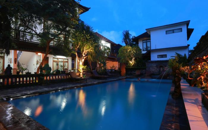 Warsa Garden Bungalows