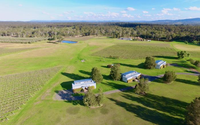 Adina Vineyard Accommodation