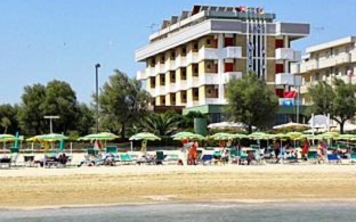 UNA HOTELS Imperial Beach Hotel