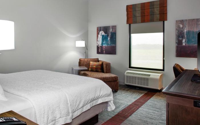 Hampton Inn & Suites Pittsburg Kansas Crossing