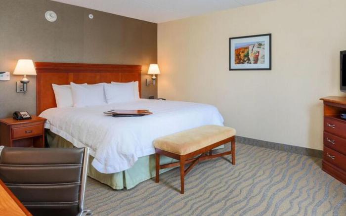 Hampton Inn and Suites Poughkeepsie
