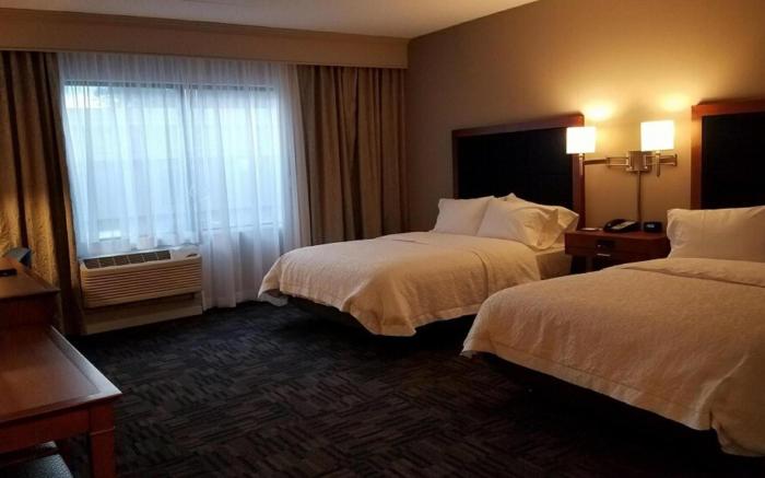 Hampton Inn & Suites Newburgh Stewart Airport