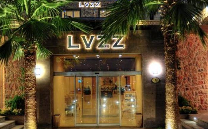 Lvzz Hotel