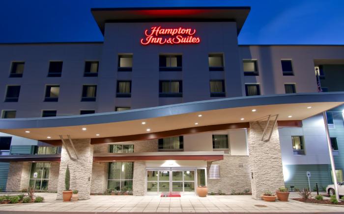 Hampton Inn & Suites Bellevue Downtown-Seattle