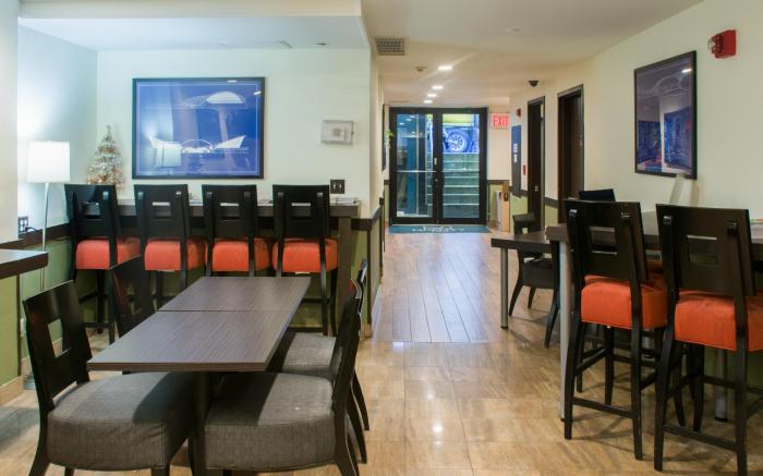 Hudson River Hotel