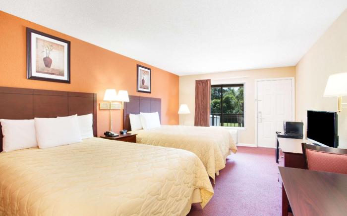 Super 8 By Wyndham Defuniak Springs