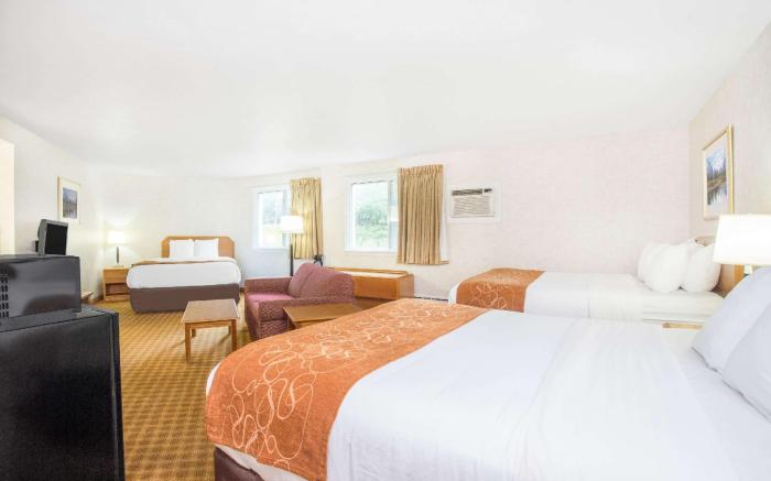 Days Inn by Wyndham Marquette