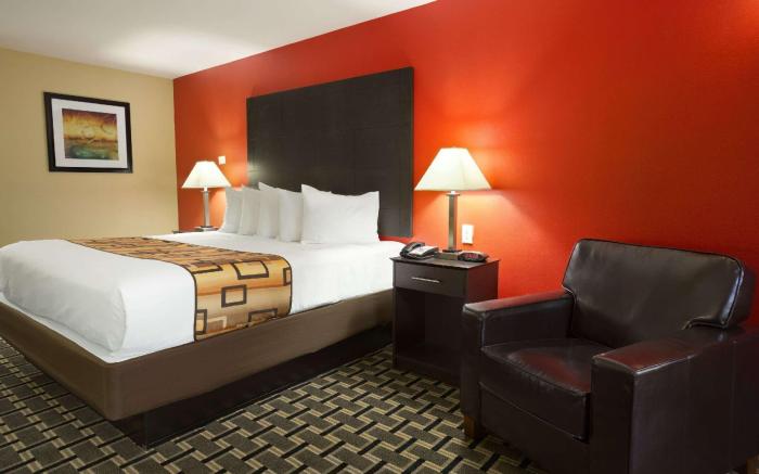 Days Inn by Wyndham Henryetta