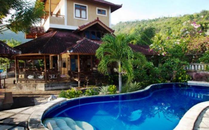 Diver's Cafe Amed Bungalows