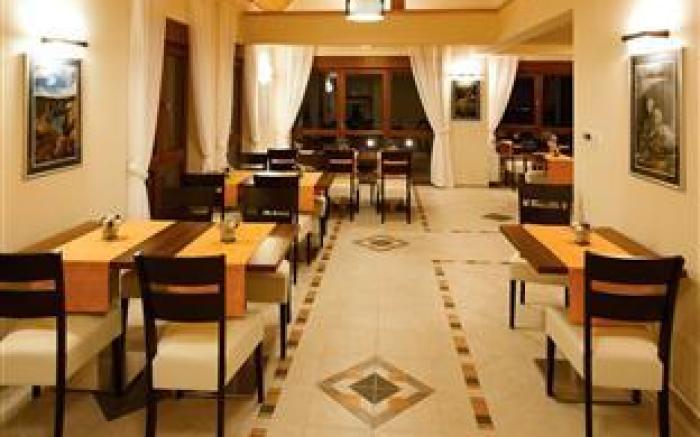 Hotel Degenija