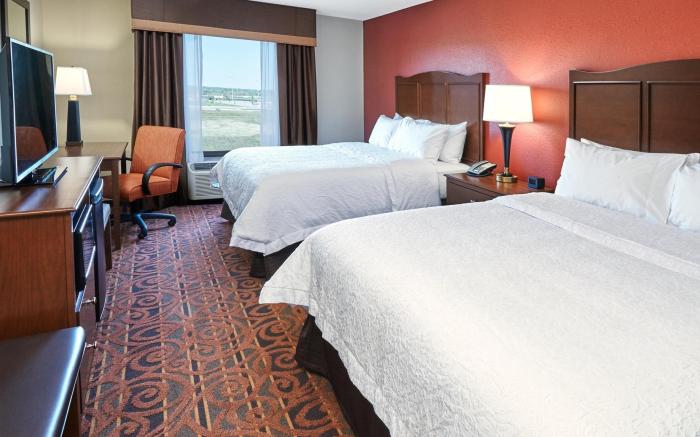 Hampton Inn and Suites Milwaukee/Franklin