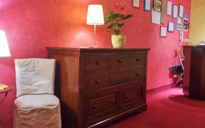 HOTEL TOURIST HOUSE