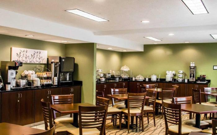 Sleep Inn & Suites