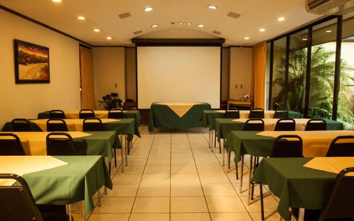 Best Western Hotel & Casino Kamuk