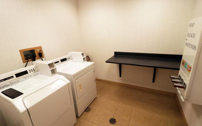 Fairfield Inn & Suites Des Moines Airport