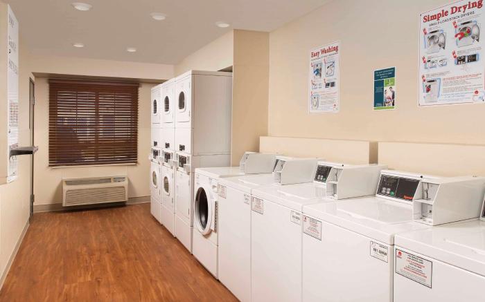 WoodSpring Suites Lincoln