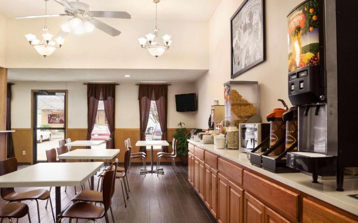 Americas Best Value Inn Pittsburg