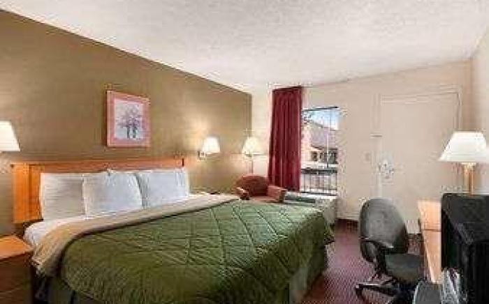 Days Inn by Wyndham Cookeville