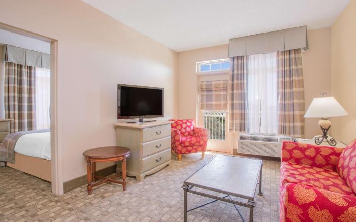 Hawthorn Extended Stay by Wyndham Conyers