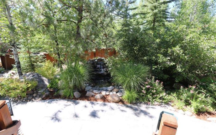 NORTHLAKE LODGES & VILLAS