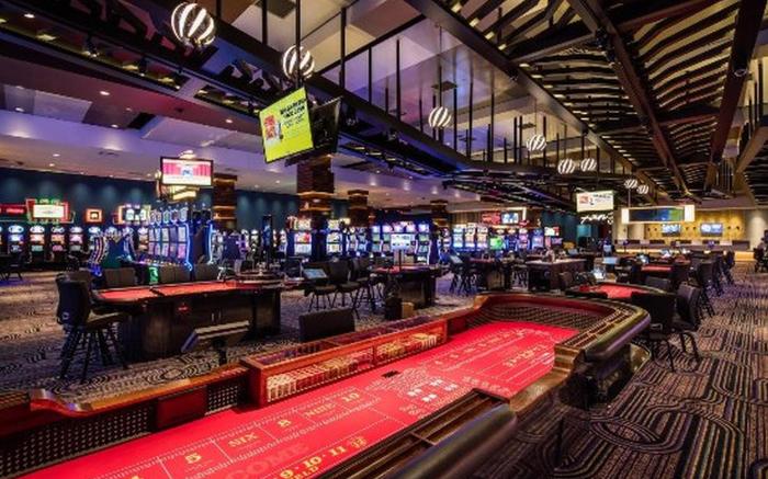 ISLE CASINO HOTEL BETTENDORF