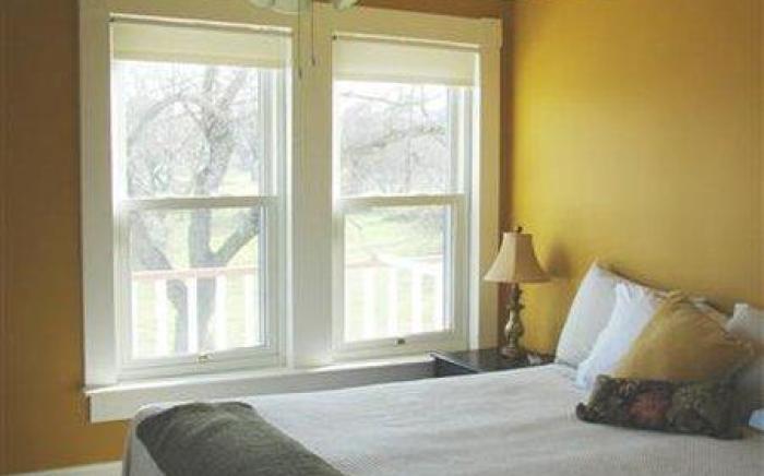 THE PEACEFUL PELICAN - BED AND BREAKFAST
