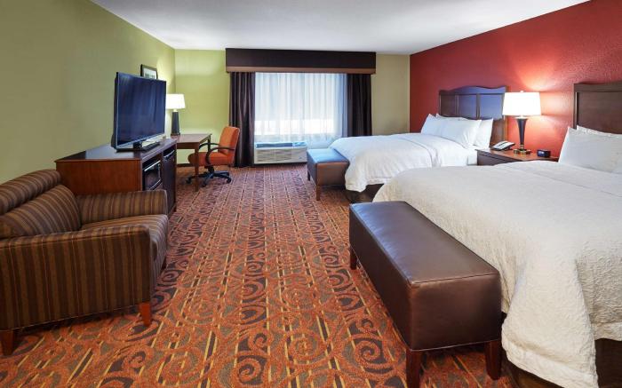 Hampton Inn & Suites Milwaukee/Franklin