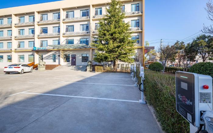 Hanting Hotel Luoyang Luoning County