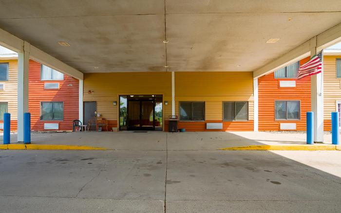 OYO Hotel Redwood Falls near Jackpot Casino