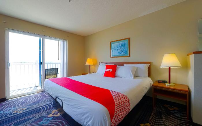 Siletz Bay Beachfront Hotel by OYO Lincoln City