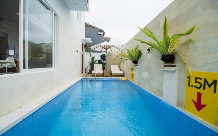 White House Villa Batu . Private Pool. 3 KT. 3 KM 