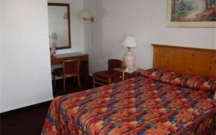 Maples Motel