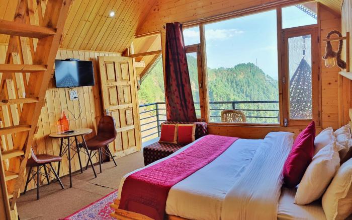 Gadegal Homestay Narkanda Room and Pahadi Cafe 