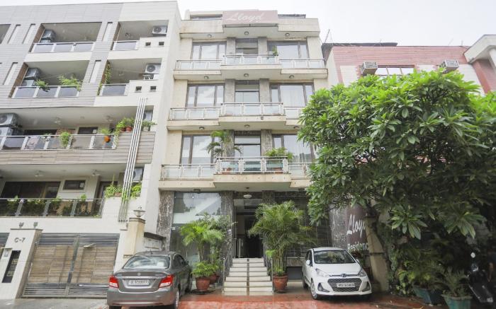 OYO Collection O 81772 Lloyd Residency