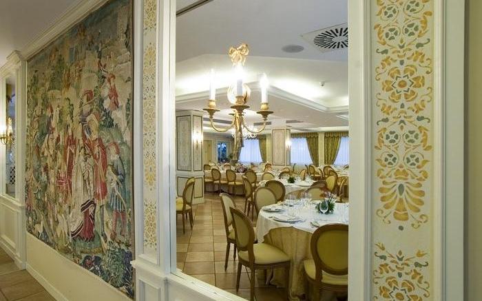 Hotel Tuder