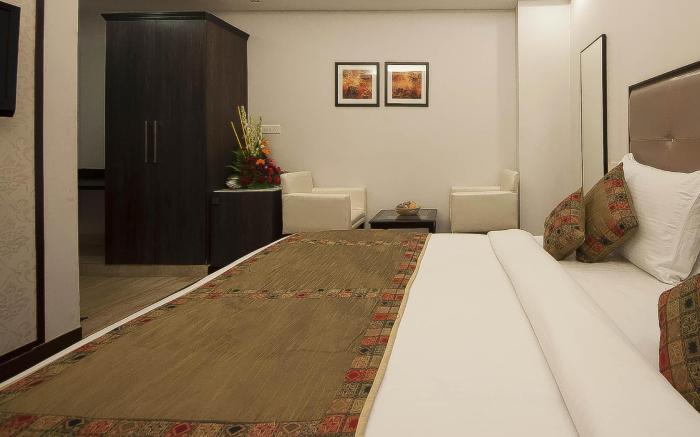 Hotel Pitrashish Grand & Premium
