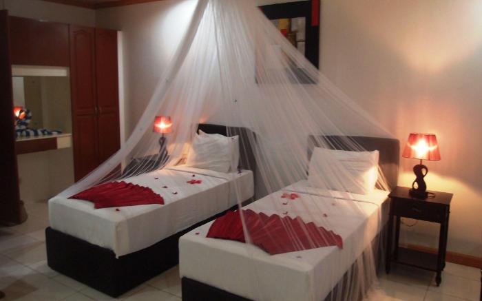 Anda White Beach Resort