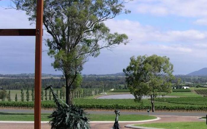 Estate Tuscany, The Mill & Brokenback Bar