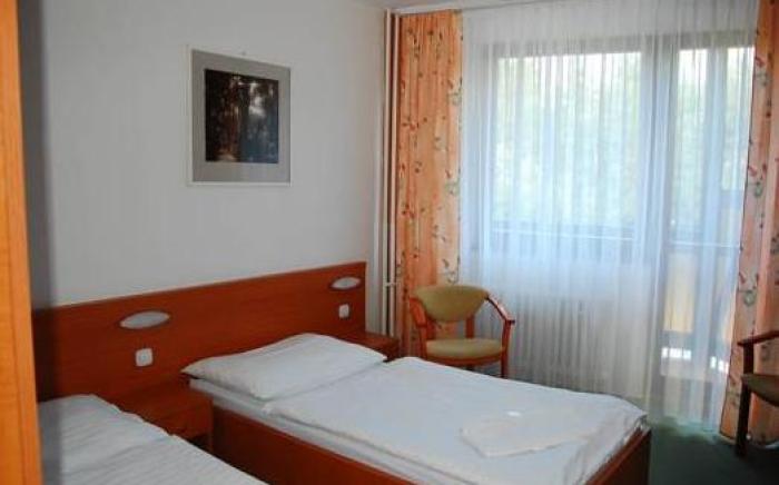 Hotel SOREA HUTNIK I.