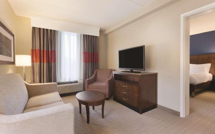 Hilton Garden Inn Falls Church